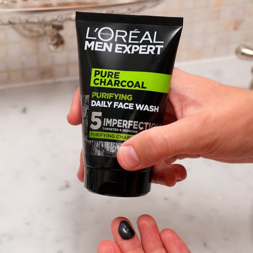 OAP MEX PureCharcoal FaceWash Social ProductInUse3 4x5 No CTA 1440x1440px
